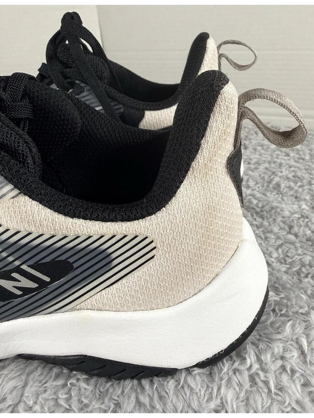 New Balance Boys Rave Run v2 Running Shoes Black Silver White Sneakers Size 2 - Picture 9 of 9